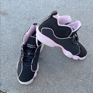 Jordan Women's Sneakers in Black and Pink